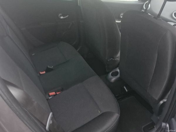 Renault Clio Hatchback, Ethanol Petrol, 2012, Grey