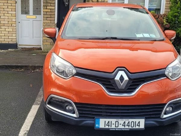 Renault Captur Hatchback, Petrol, 2014, Orange