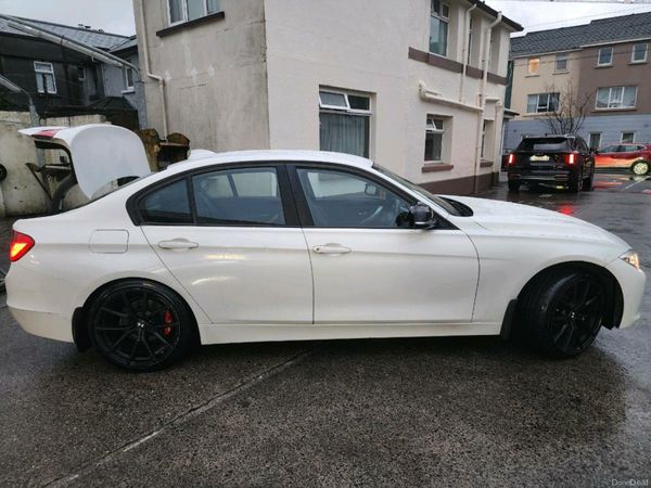 BMW 3-Series Saloon, Diesel, 2012, White