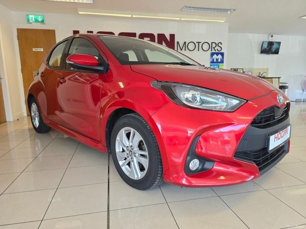 Toyota Yaris Hatchback, Petrol Hybrid, 2022, Red