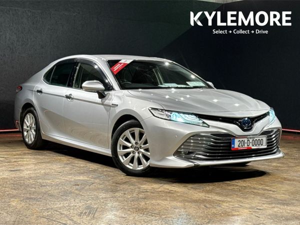Toyota Camry Saloon, Petrol Hybrid, 2020, Silver