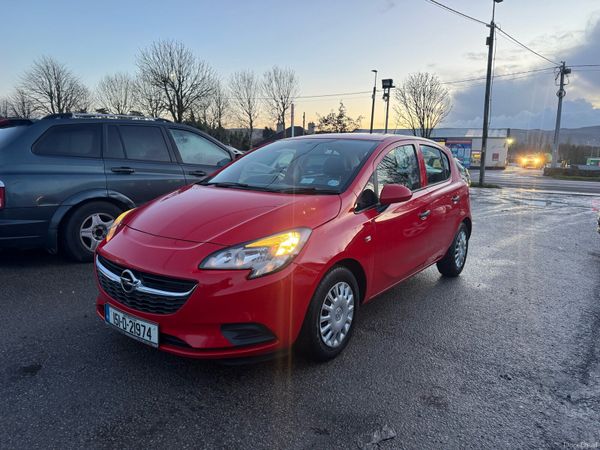 Opel Corsa Hatchback, Petrol, 2015, Red