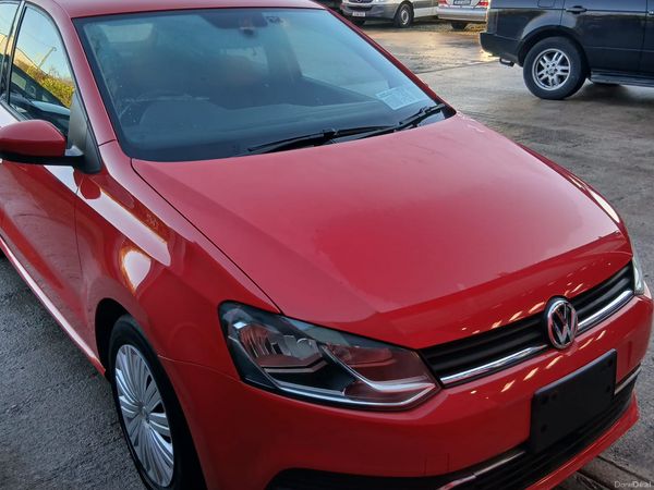 Volkswagen Polo Hatchback, Petrol, 2015, Red