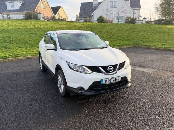 Nissan Qashqai Hatchback, Diesel, 2014, White