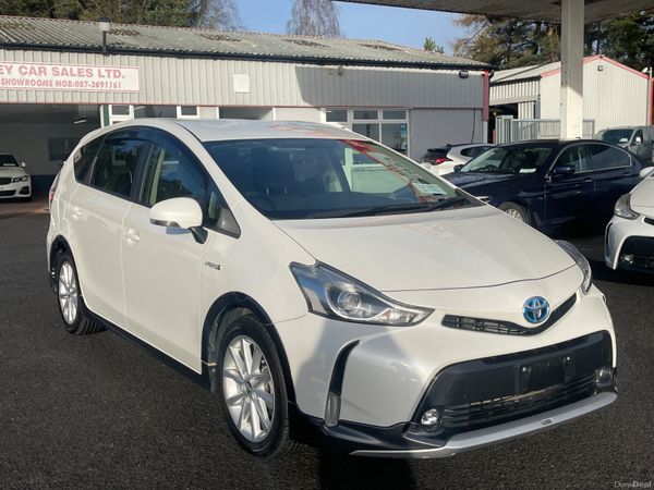 Toyota Prius Hatchback, Petrol Hybrid, 2015, White