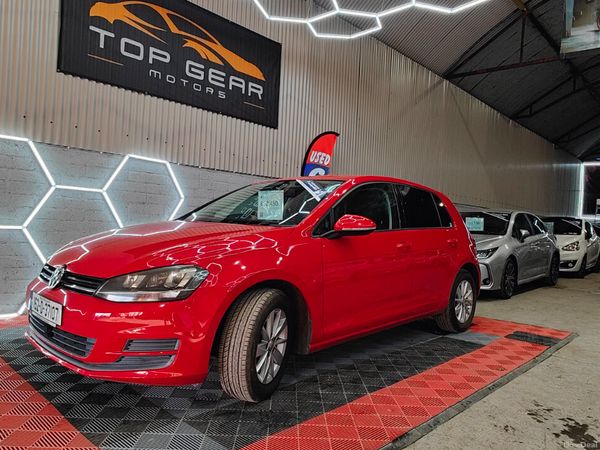Volkswagen Golf Hatchback, Petrol, 2015, Red
