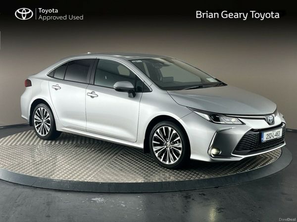 Toyota Corolla Saloon, Petrol Hybrid, 2025, Silver