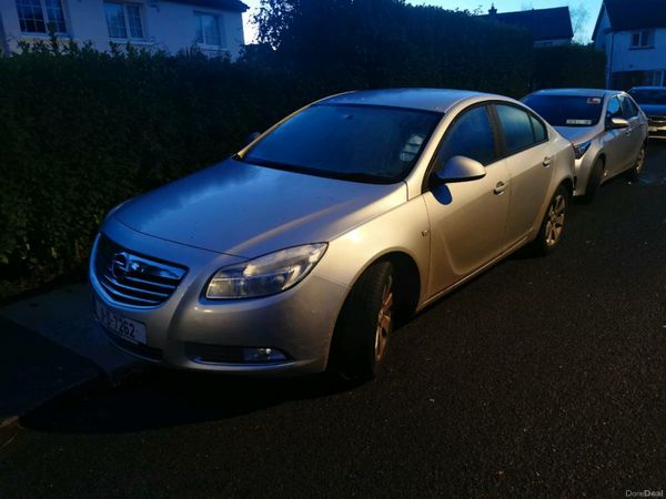 Opel Insignia Saloon, Diesel, 2011, Silver