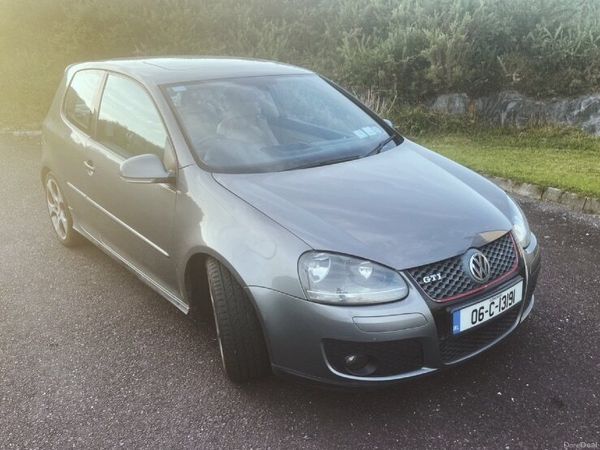 Volkswagen Golf Hatchback, Petrol, 2006, Grey