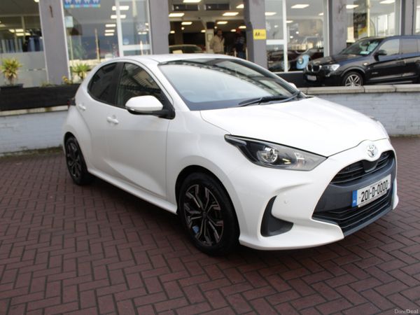 Toyota Yaris Hatchback, Petrol, 2020, White