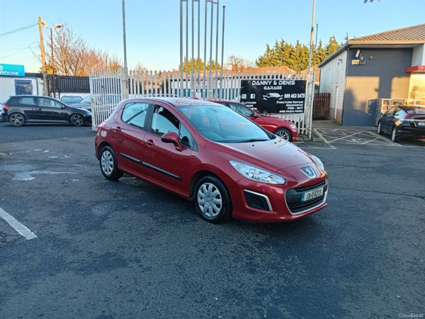 Peugeot 308 MPV, Diesel, 2013, Red