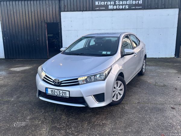 Toyota Corolla Saloon, Diesel, 2015, Silver