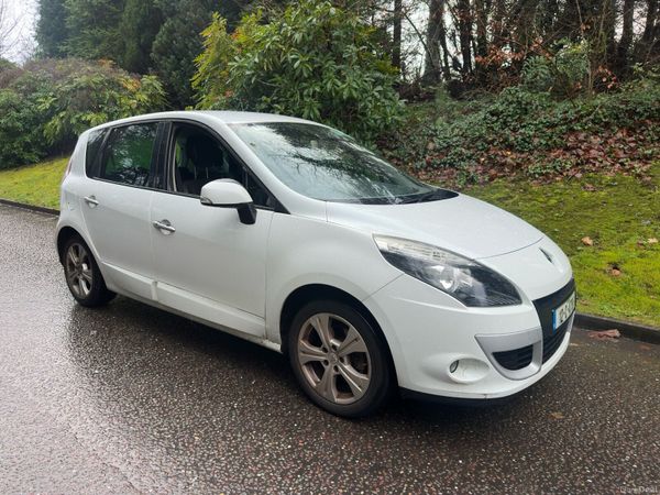 Renault Scenic MPV, Diesel, 2012, White
