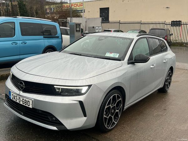 Opel Astra Estate/Jeep, Diesel, 2024, Grey