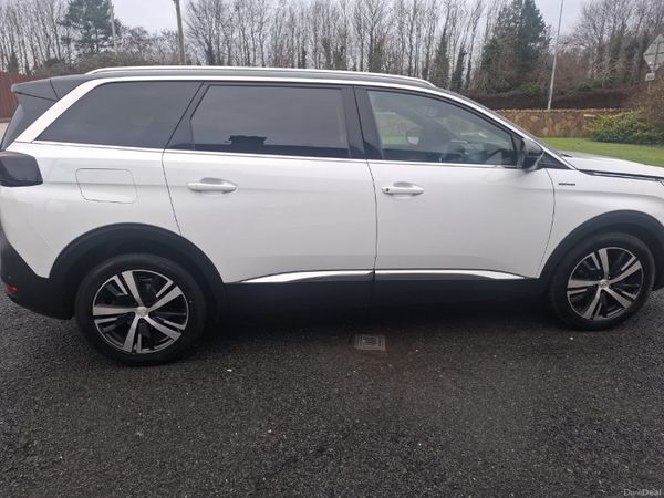 Peugeot 5008 MPV, Diesel, 2019, White