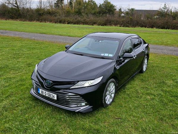 Toyota Camry Saloon, Petrol Hybrid, 2018, Black