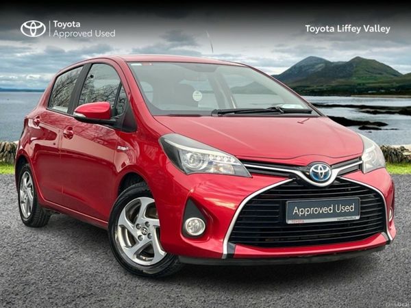 Toyota Yaris Hatchback, Petrol Hybrid, 2016, Red