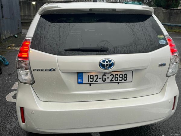 Toyota Prius MPV, Petrol Hybrid, 2019, White