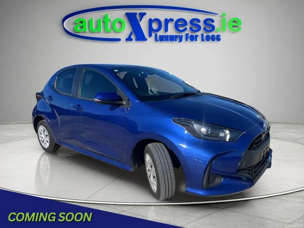 Toyota Yaris Hatchback, Petrol Hybrid, 2022, Blue