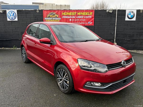 Volkswagen Polo Hatchback, Petrol, 2016, Red