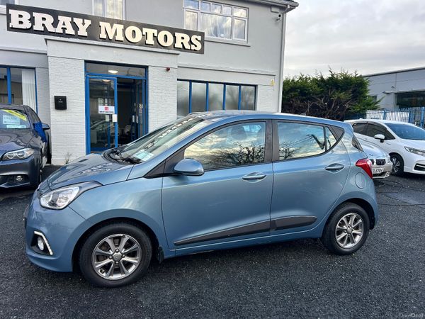 Hyundai i10 Hatchback, Petrol, 2016, Blue
