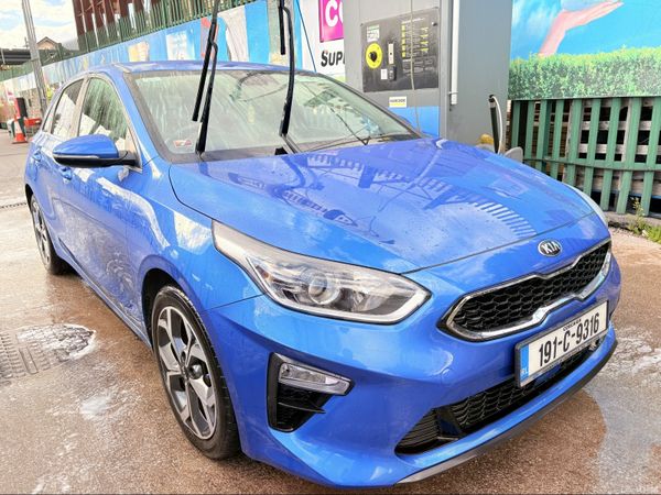 Kia Ceed Hatchback, Petrol, 2019, Blue