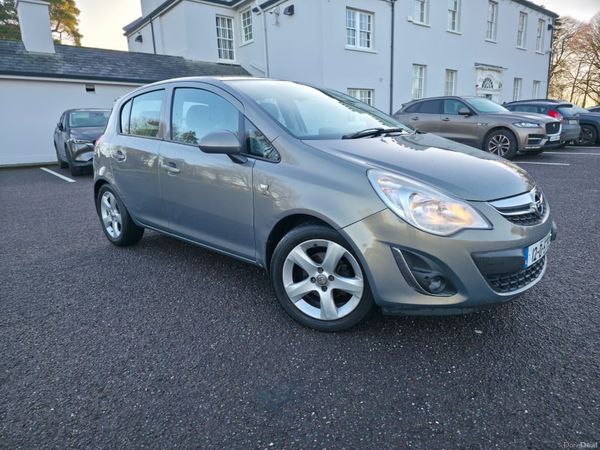 Vauxhall Corsa Hatchback, Petrol, 2012, Brown