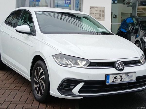 Volkswagen Polo Hatchback, Petrol, 2025, White