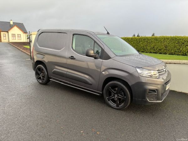 Citroen Berlingo MPV, Diesel, 2024, Grey