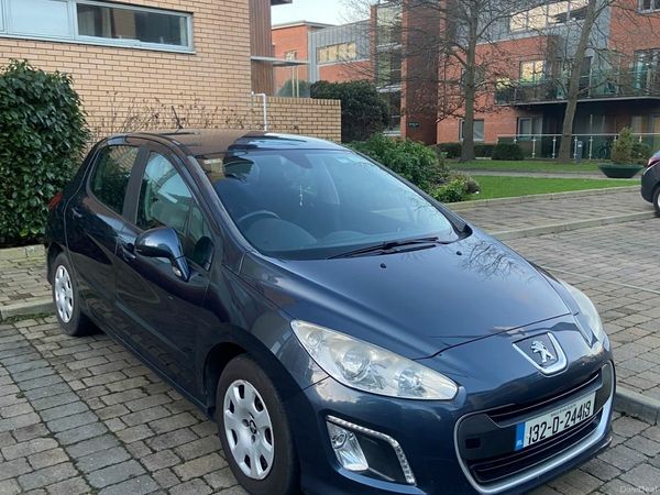 Peugeot 308 Hatchback, Petrol, 2013, Blue