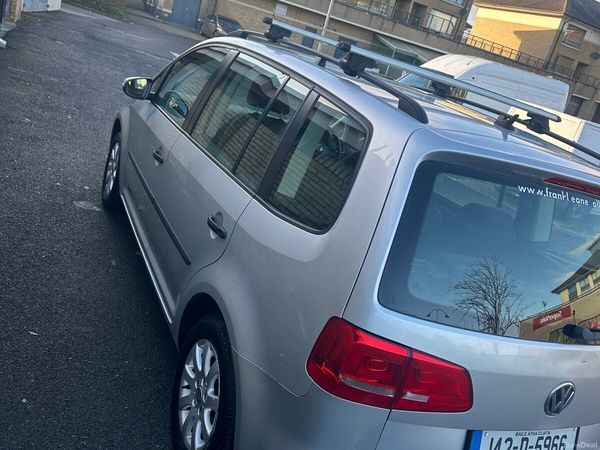 Volkswagen Touran MPV, Diesel, 2014, Silver