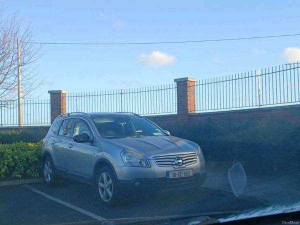 Nissan Qashqai+2 Hatchback, Diesel, 2010, Silver