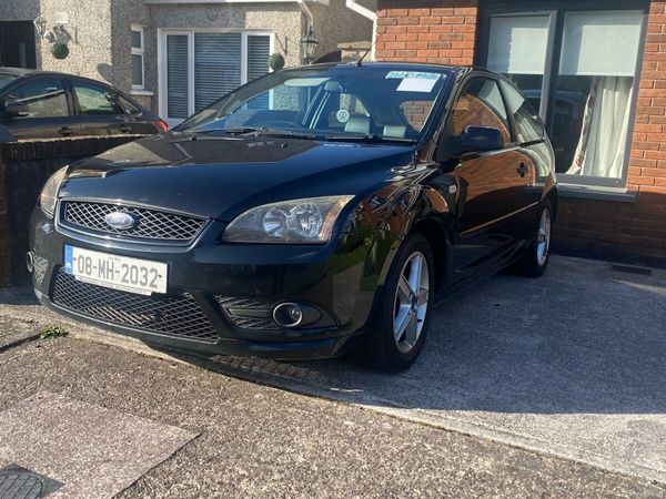 Ford Focus Hatchback, Petrol, 2008, Black