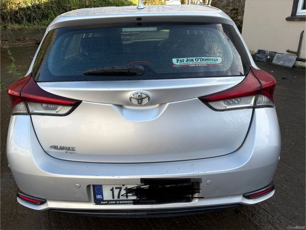 Toyota Auris Hatchback, Diesel, 2017, Grey