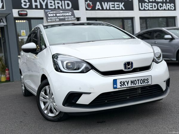 Honda Fit Hatchback, Petrol Hybrid, 2020, White