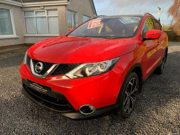 Nissan Qashqai SUV, Diesel, 2017, Red