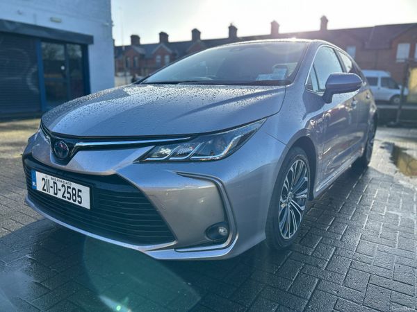 Toyota Corolla Saloon, Petrol Hybrid, 2021, Grey