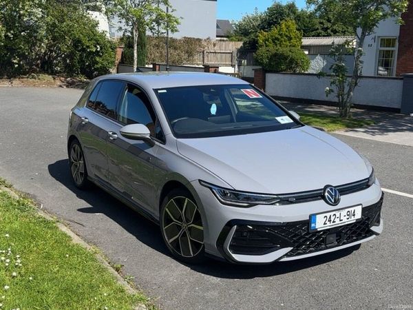Volkswagen Golf Estate, Petrol, 2024, Grey