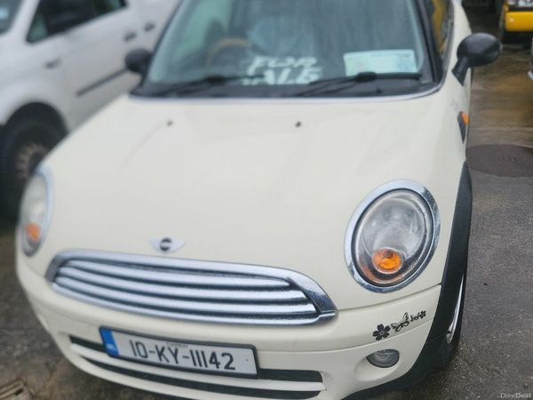 Mini Cooper Hatchback, Diesel, 2010, White