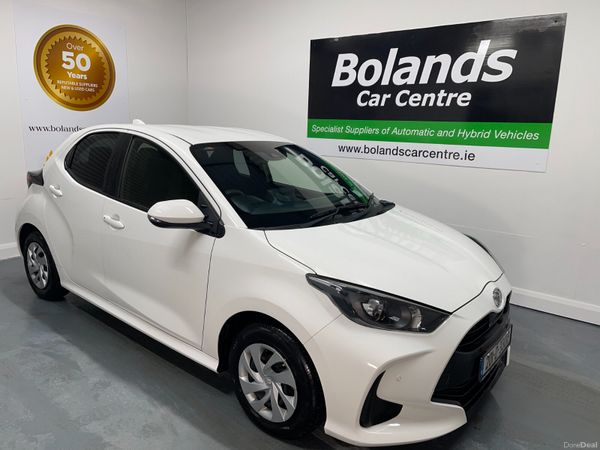 Toyota Yaris Hatchback, Petrol, 2020, White