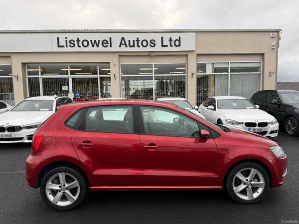 Volkswagen Polo Hatchback, Petrol, 2016, Red