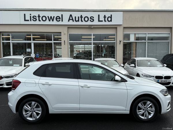 Volkswagen Polo Hatchback, Petrol, 2020, White
