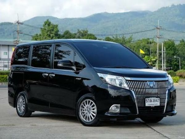 Toyota Noah MPV, Petrol Hybrid, 2015, Black