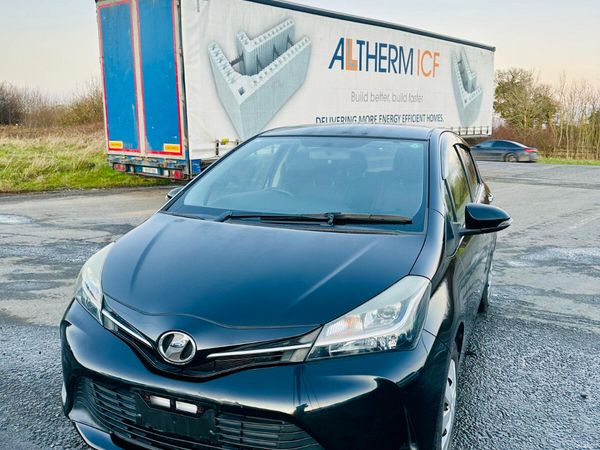 Toyota Vitz Hatchback, Petrol, 2015, Black