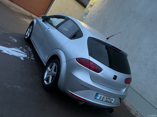 SEAT Leon Hatchback, Diesel, 2011, Grey