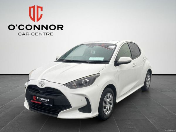 Toyota Yaris Hatchback, Petrol, 2020, White