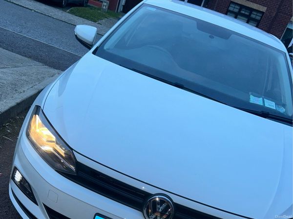 Volkswagen Polo Hatchback, Petrol, 2019, White