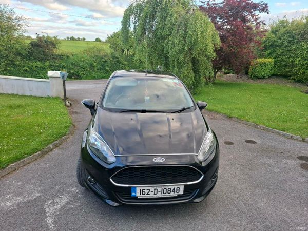 Ford Fiesta Hatchback, Petrol, 2016, Black