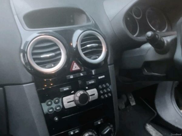 Vauxhall Corsa Hatchback, Diesel, 2011, Black