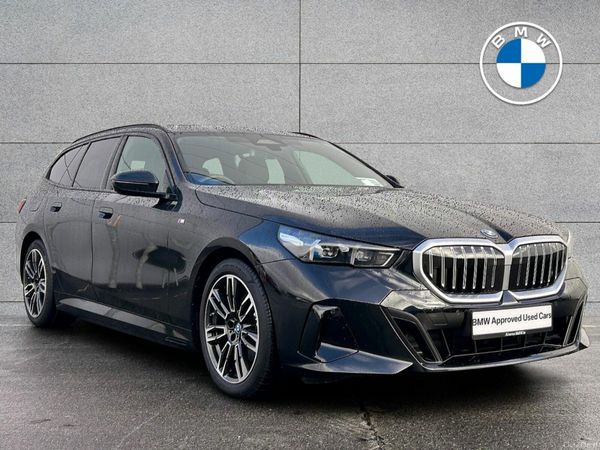 BMW 5-Series Estate, Petrol Plug-in Hybrid, 2025, Grey